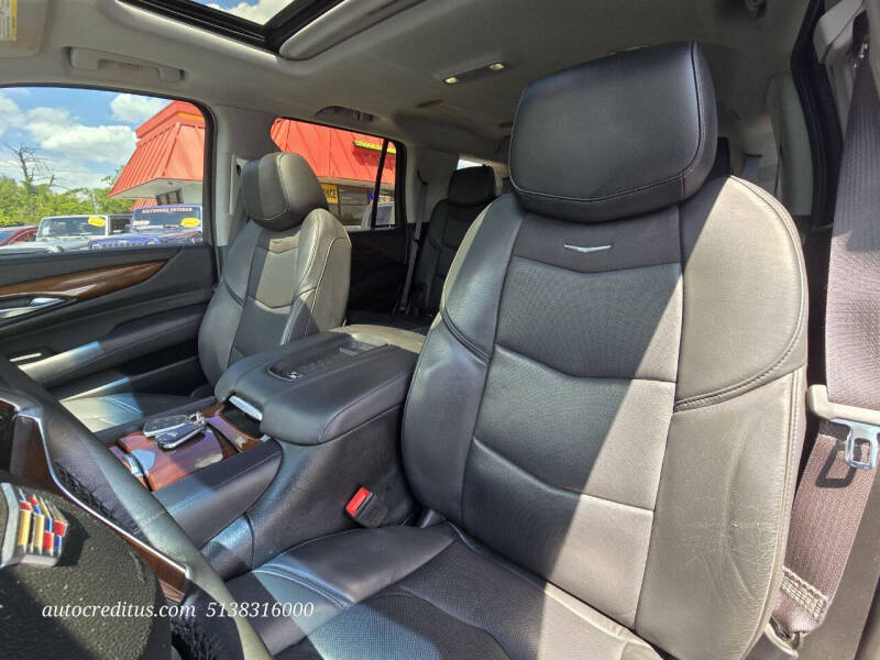 2017 Cadillac Escalade Luxury
