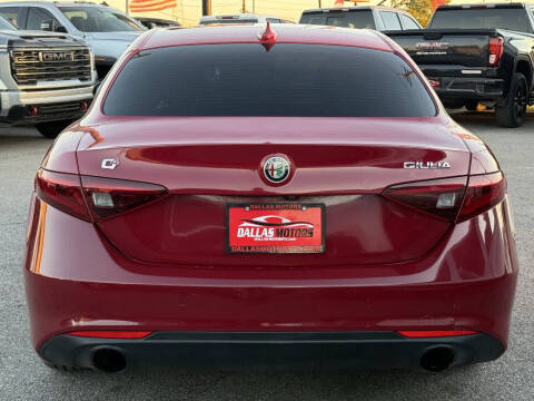 2019 Alfa Romeo Giulia Sport