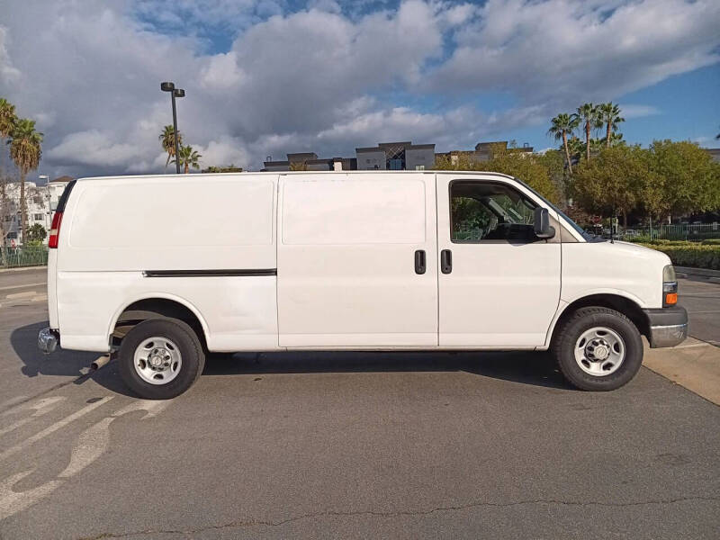 2011 Chevrolet Express 2500