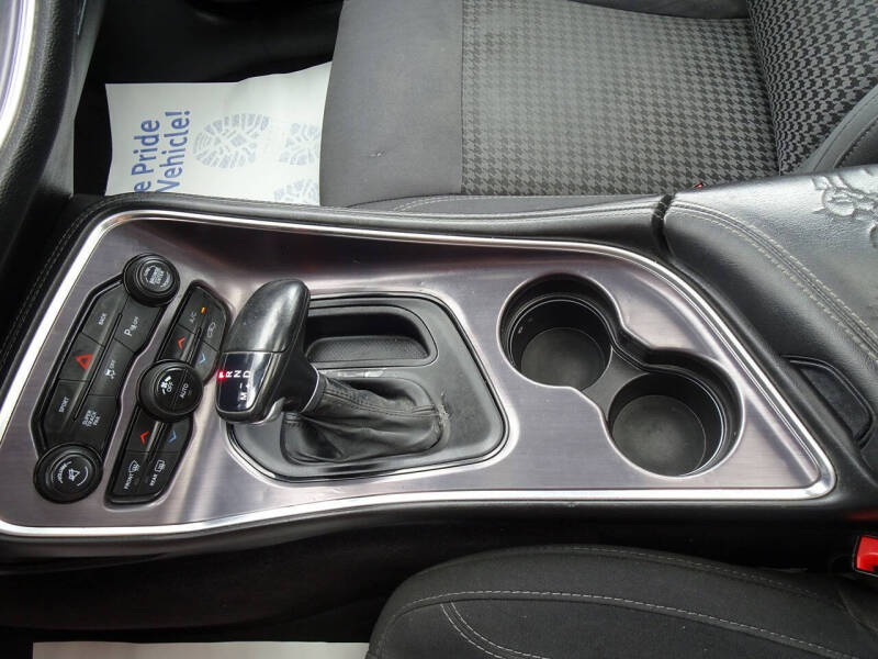 2016 Dodge Challenger SXT