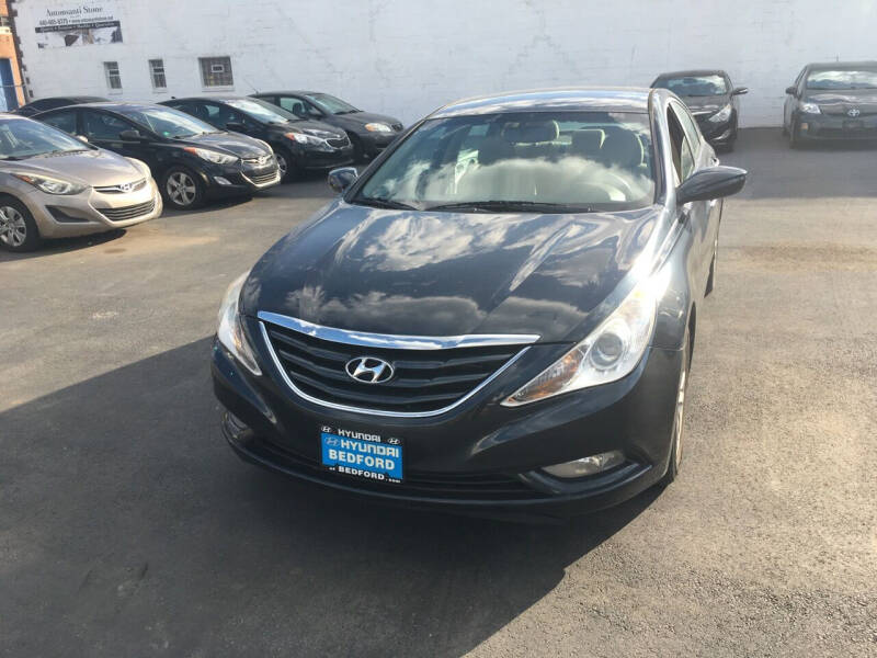 2013 Hyundai Sonata GLS photo 2