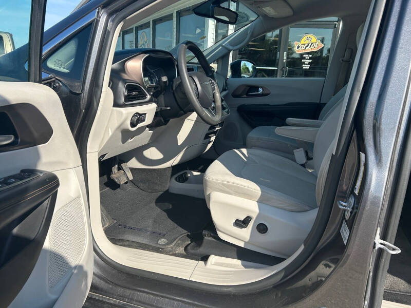 2017 Chrysler Pacifica Touring