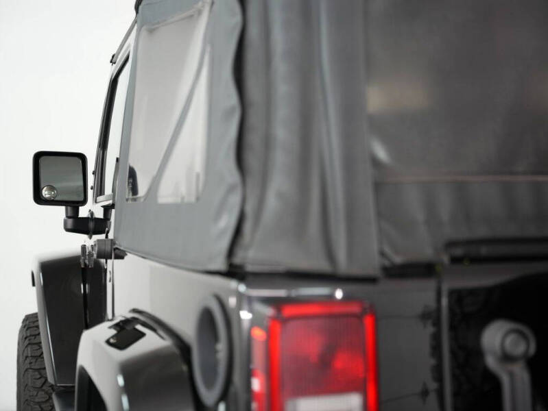 2017 Jeep Wrangler Sahara