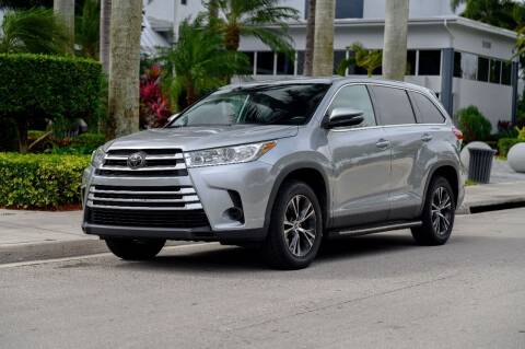 2019 Toyota Highlander for sale at EURO STABLE in Miami FL