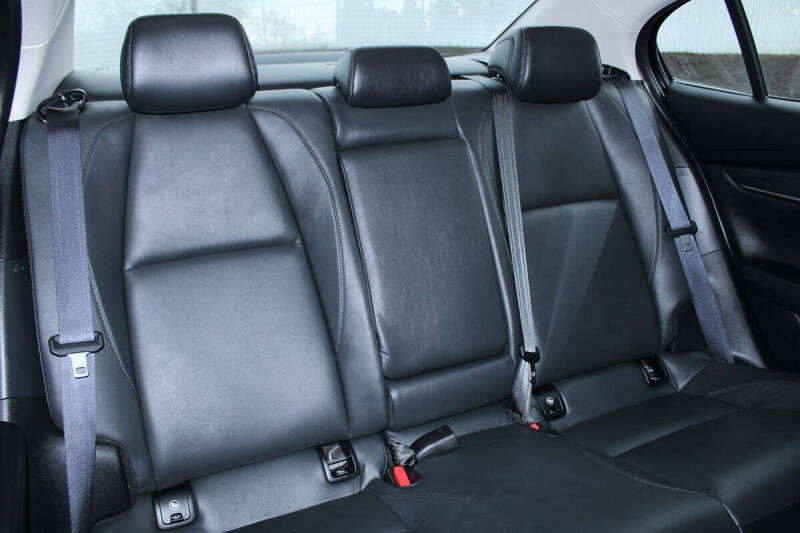 2024 Mazda Mazda3 Sedan 2.5 S Select Sport