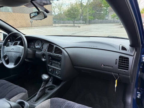 2004 Chevrolet Monte Carlo LS