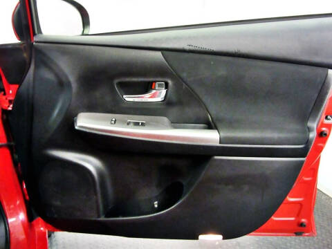 2017 Toyota Prius v Three