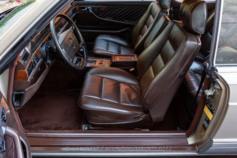 1989 Mercedes-Benz 560-Class 560 SL