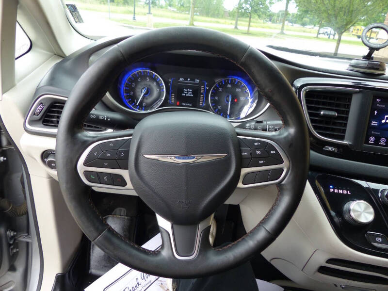 2020 Chrysler Pacifica Touring L