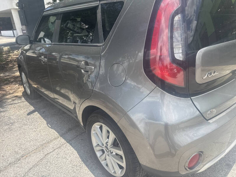 2018 Kia Soul +