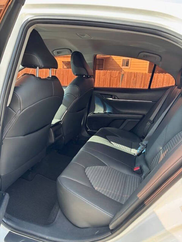 2018 Toyota Camry SE