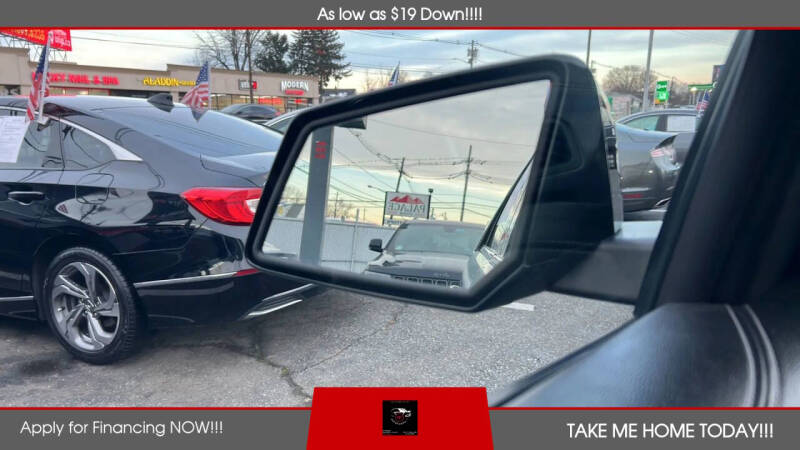 2016 GMC Acadia Denali