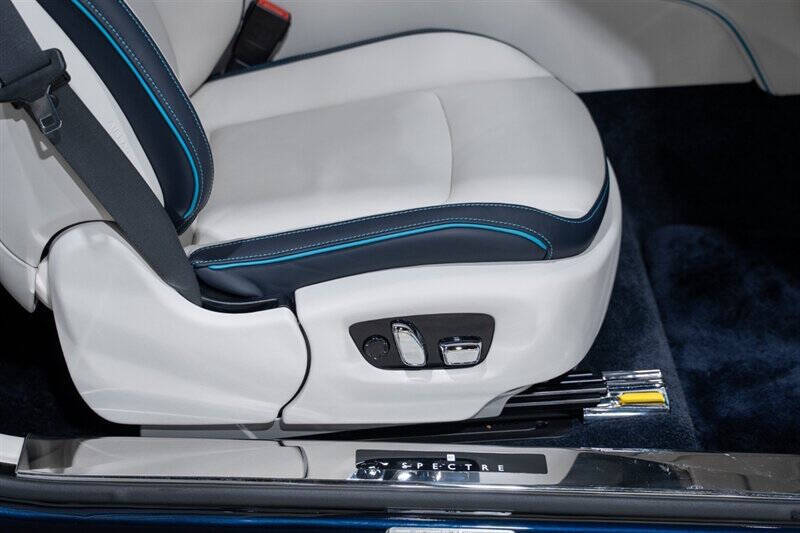 2024 Rolls-Royce Spectre