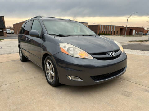2007 Toyota Sienna for sale at GB Motors in Addison IL