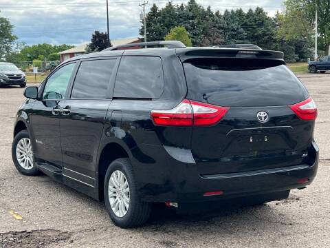 2017 Toyota Sienna for sale at Direct Auto Sales LLC in Osseo MN