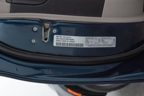 2024 Chrysler Pacifica Plug-In Hybrid Select