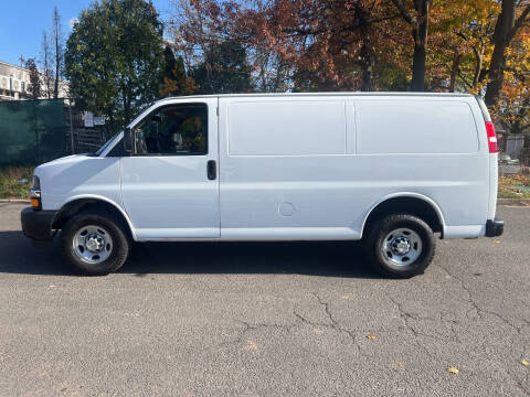 2024 Chevrolet Express 2500