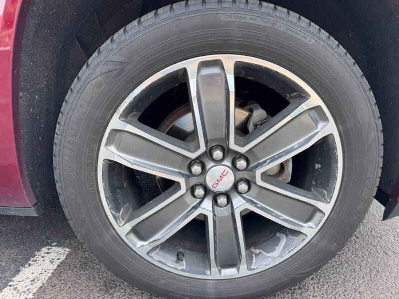 2017 GMC Acadia Denali