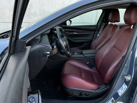 2025 Mazda Mazda3 Sedan 2.5 S Carbon Edition