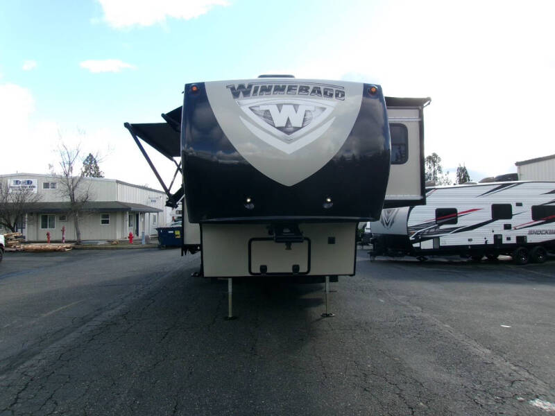 2015 Winnebago Latitude 36rk