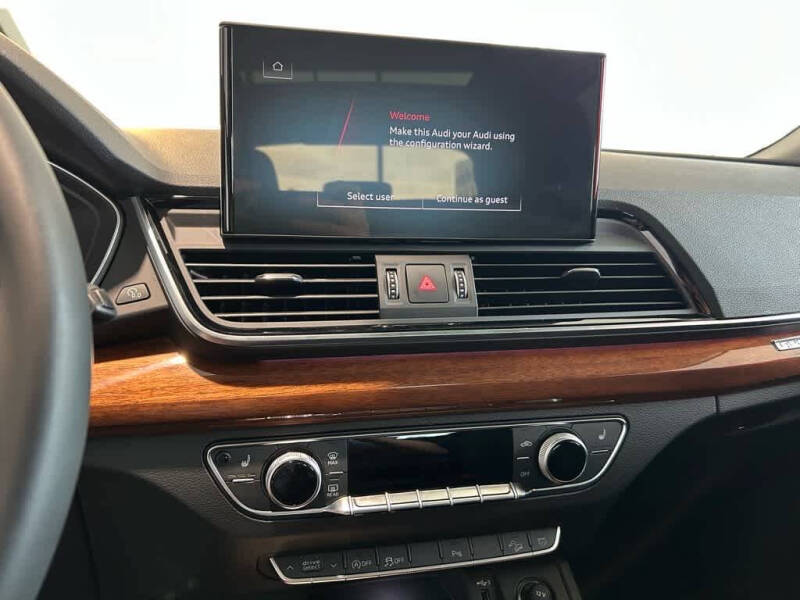 2025 Audi Q5 quattro Premium Plus 40 TFSI