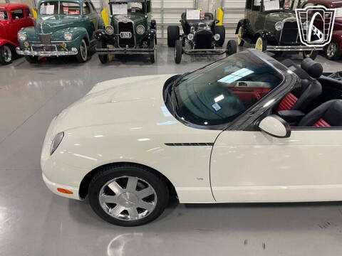 2003 Ford Thunderbird