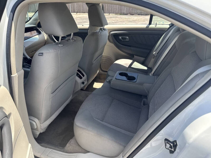2012 Ford Taurus SEL