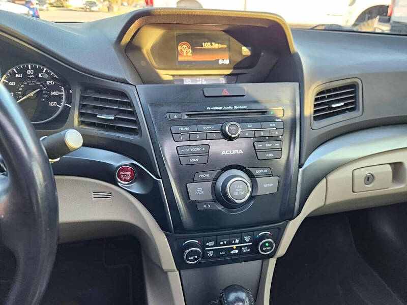 2013 Acura ILX 2.0L w/Premium