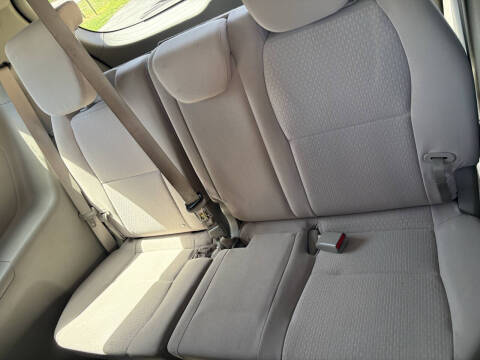 2017 Kia Sedona LX