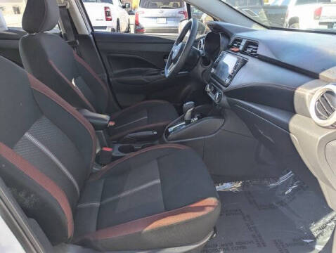 2025 Nissan Versa SR