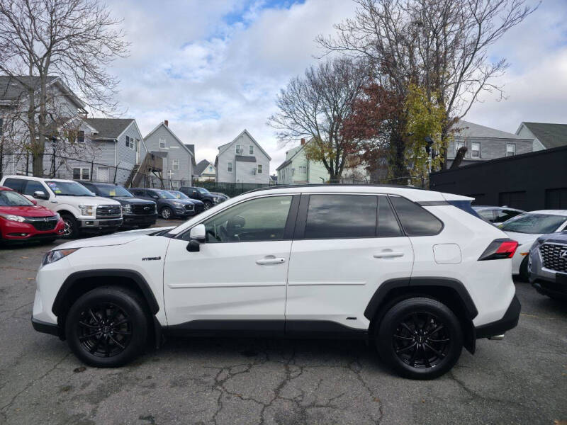 2021 Toyota RAV4 Hybrid XLE