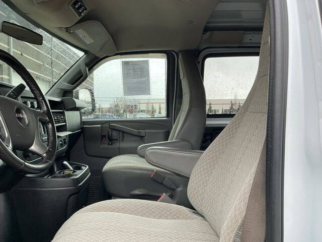 2017 GMC Savana 3500