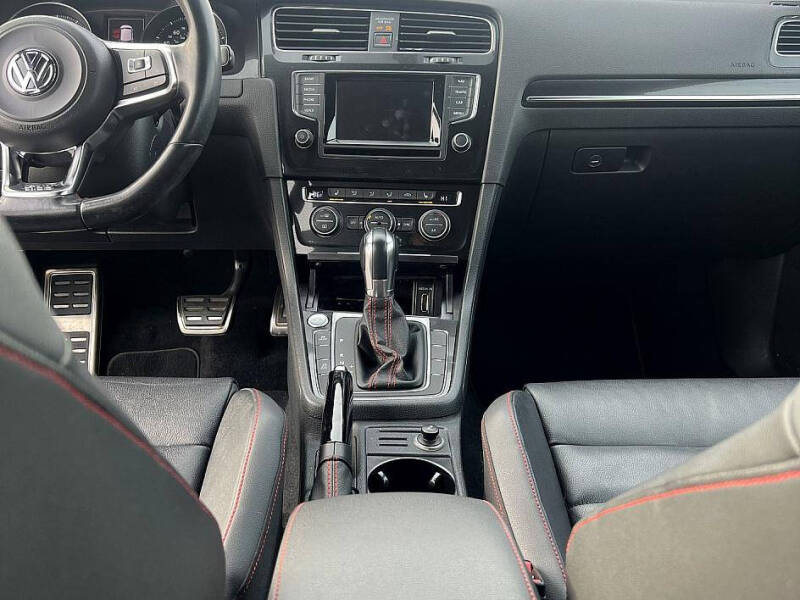 2015 Volkswagen Golf GTI Autobahn