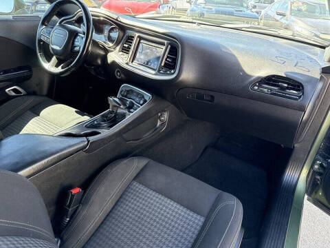2020 Dodge Challenger SXT