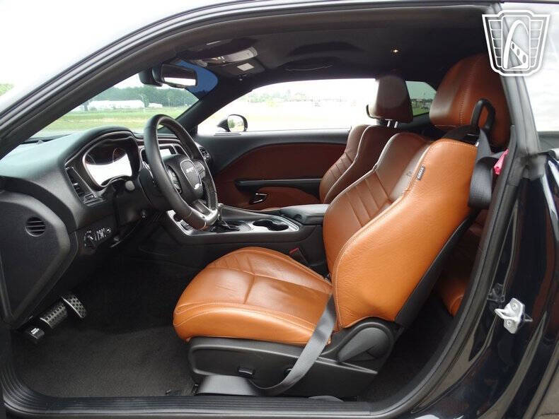 2015 Dodge Challenger SRT Hellcat