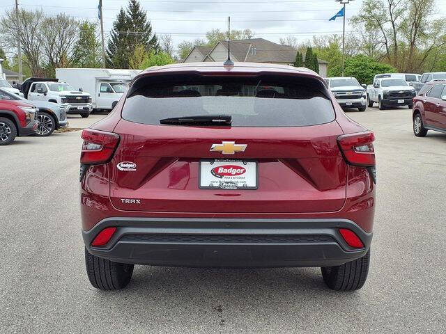2025 Chevrolet Trax LS