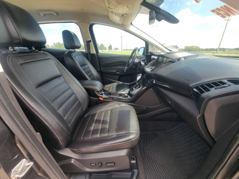 2017 Ford C-MAX Energi Titanium