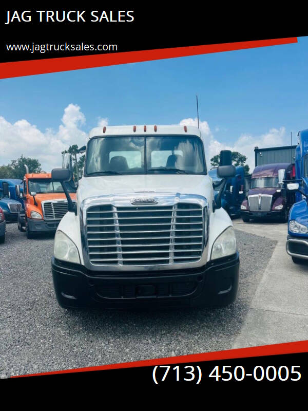 2015 Freightliner Cascadia Day Cab