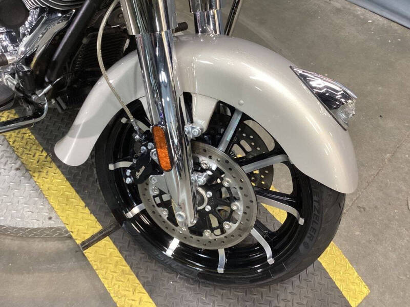 2022 Indian Chieftain Limited Silver