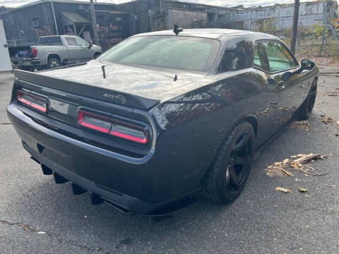 2017 Dodge Challenger SRT Hellcat