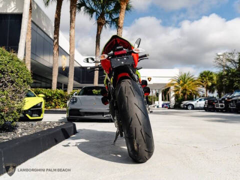 2023 Ducati STREETFIGHTER