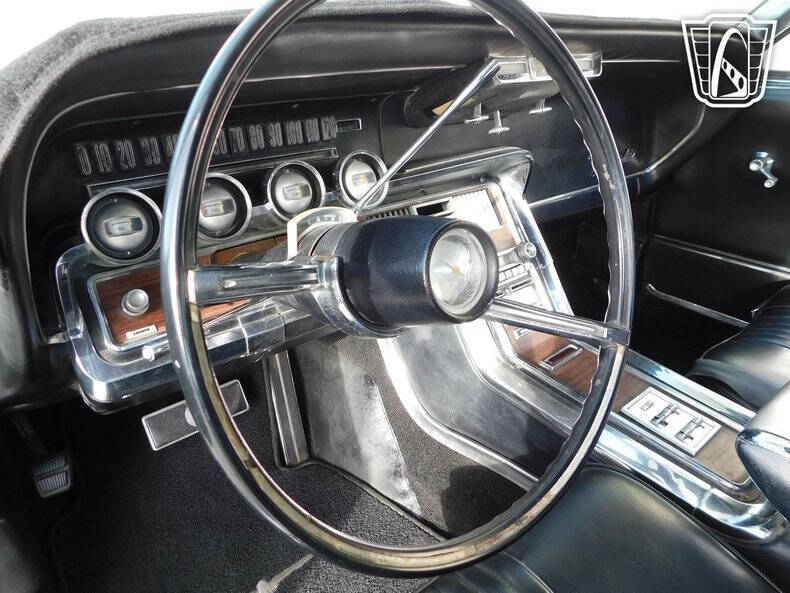 1965 Ford Thunderbird