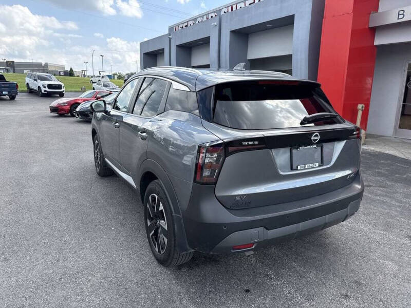 2025 Nissan Kicks SV