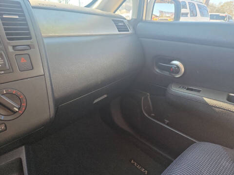 2011 Nissan Versa 1.8 SL