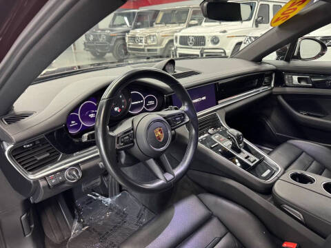 2022 Porsche Panamera