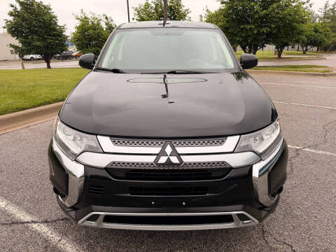 2020 Mitsubishi Outlander ES