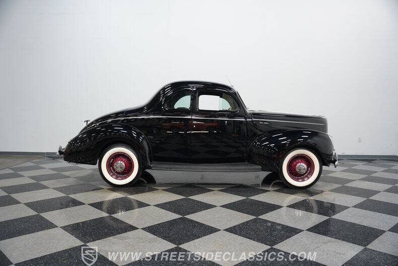 1940 Ford Deluxe