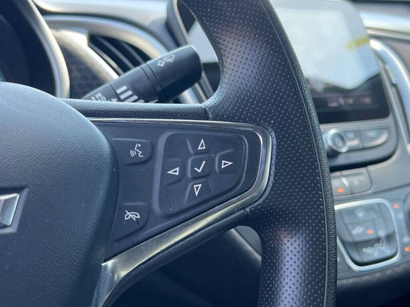 2023 Chevrolet Malibu LS