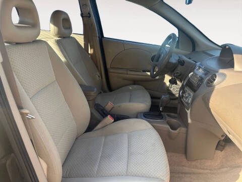 2005 Saturn Ion 2