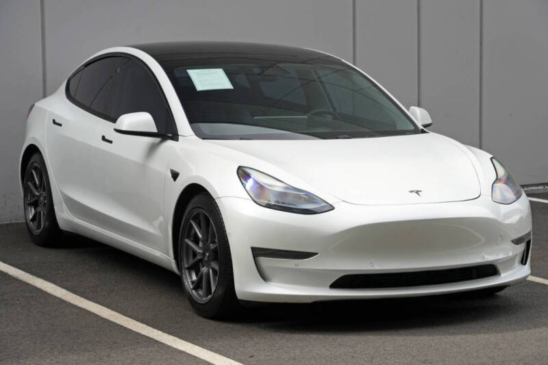 2021 Tesla Model 3 Standard Range Plus